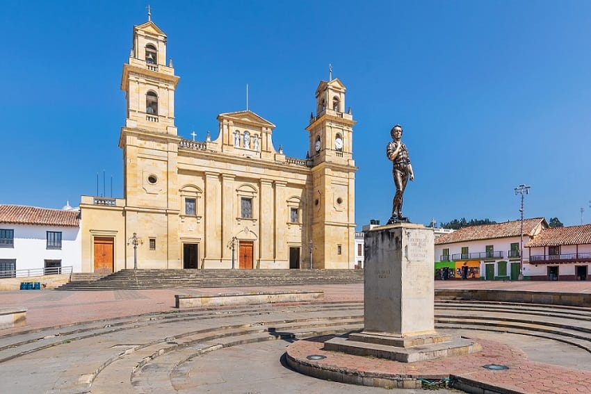 Basilica De Chiquinquira Sm