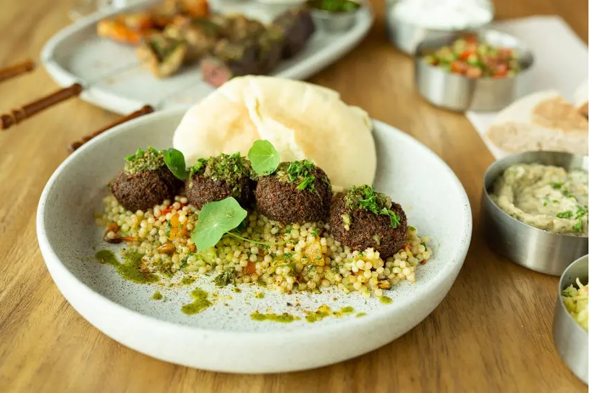 Saborea el Día Internacional del Veganismo: Los chefs de Hilton sirven exclusivas recetas veganas