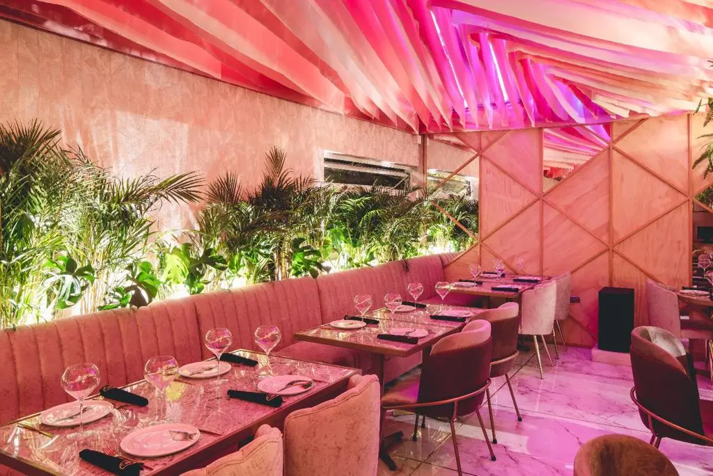 Restaurantes temáticos, una opción para las empresas en su celebración de fin de año