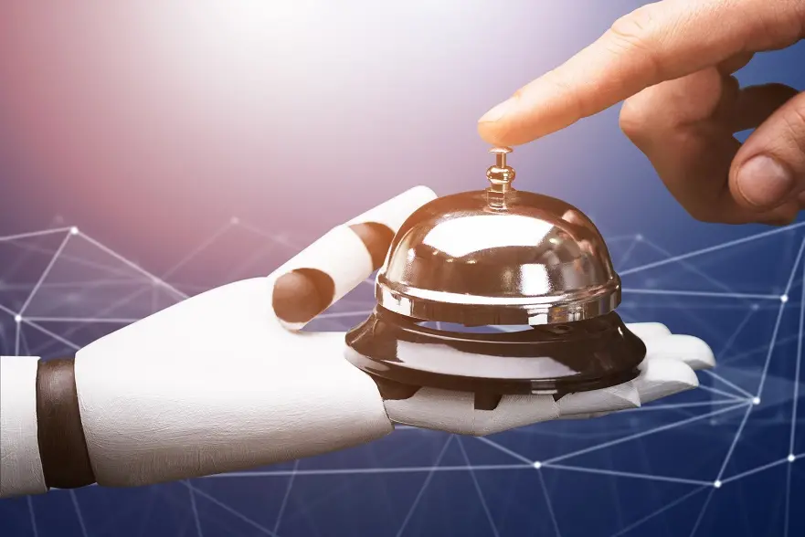 ¿Cómo la tecnología está transformando la productividad y experiencia en los hoteles?