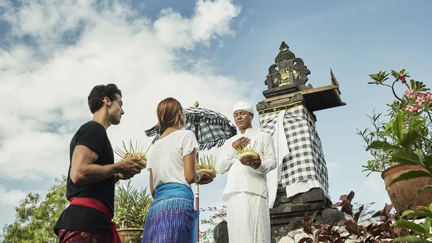 Celebrar el ‘Día del silencio’ del nuevo año balinés en el Four Seasons Resorts Bali