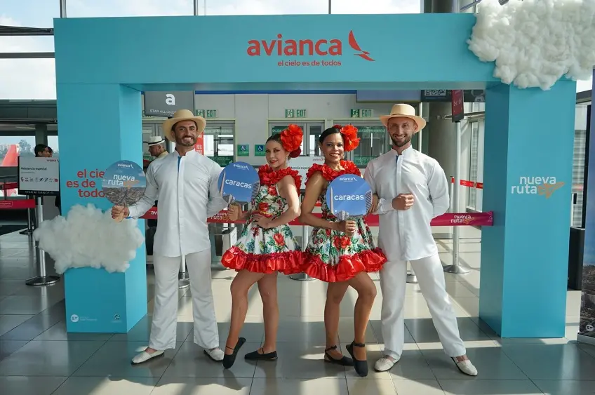 Despega el primer vuelo de Avianca que vuelve a conectar a Bogotá con Caracas, después de siete años