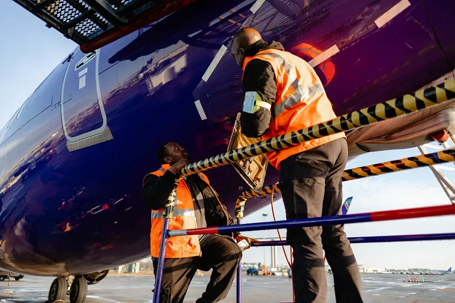 Avelo Airlines emprende vuelo hacia un futuro más ecológico con tecnología de reducción de emisiones y combustible en toda su flota