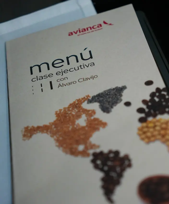 Avianca y el chef Álvaro Clavijo sorprendieron a los pasajeros de Business Class en uno de sus vuelos hacia Barcelona