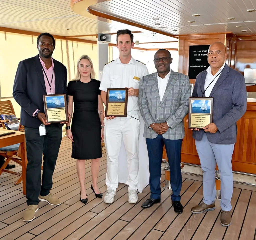 Sea Cloud Spirit Llega A Nassau: Anuncia Navegación por Florida y Las Bahamas en 2025 con la opción de crucero previo a Palm Beach y experiencia Premium Brightline