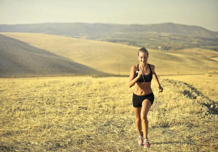 Booking.com presenta destinos ideales para entrenamientos de maratón en Colombia 