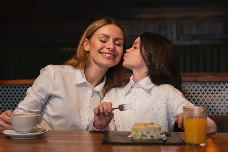 Sorprende a Mamá con una experiencia especial en Courtyard by Marriott Bogotá Airport