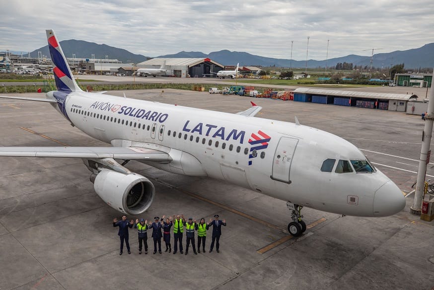 Aterrizó en Colombia avión de LATAM que conmemora el orgullo nacional
