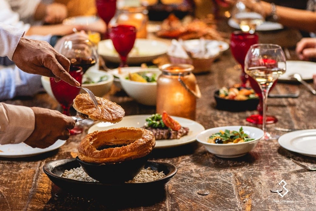 Celebrando la fiesta de Colombia con la mejor gastronomía
