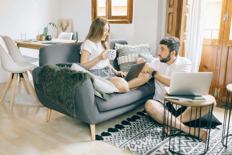 Trabaja desde cualquier lugar: Booking.com presenta cuatro destinos ideales para nómadas digitales