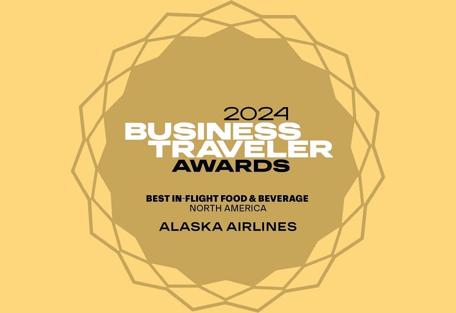 Alaska Airlines gana el premio Business Traveler Award 2024 a la mejor comida y bebida a bordo