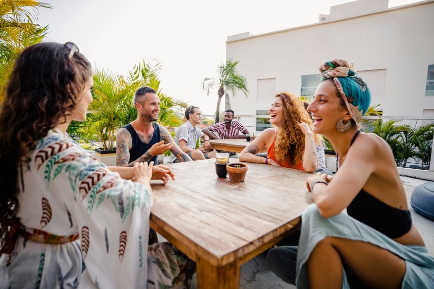 Beneficios en reservas: un factor decisivo para el 95 % de los viajeros, según estudio de Booking.com