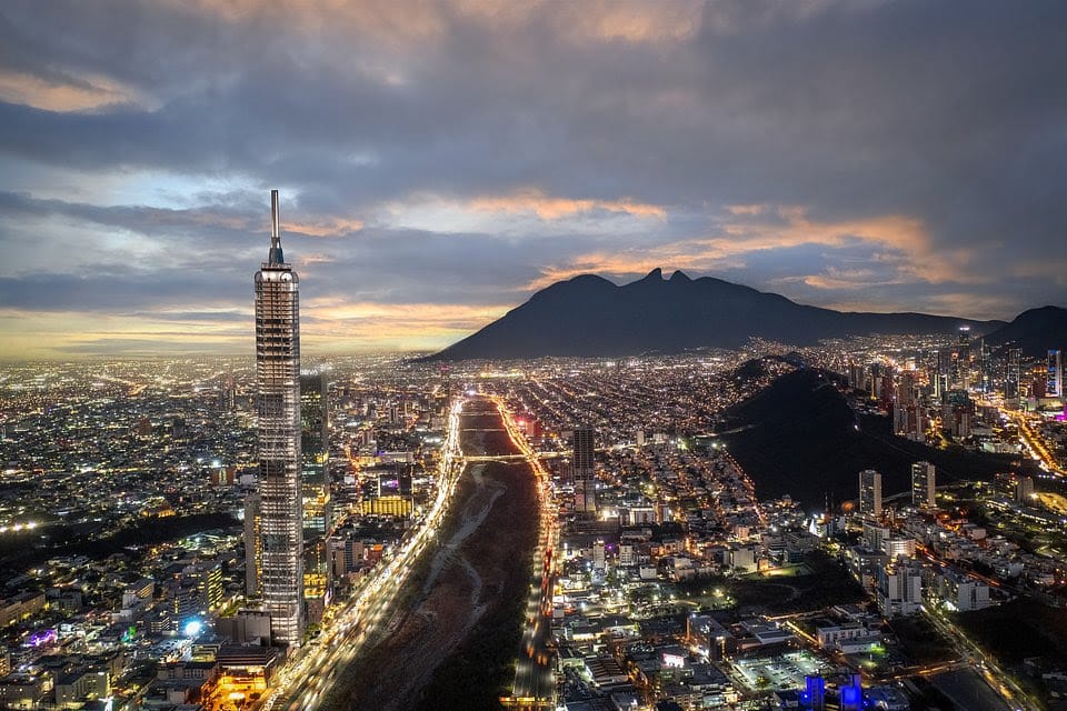 Kimpton amplía su presencia en México con la firma para la incorporación de un nuevo hotel y residencias de marca en Monterrey