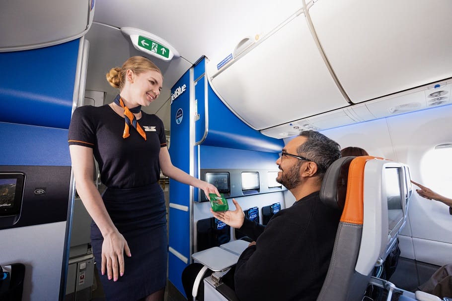 La nueva experiencia premium de JetBlue, EvenMore, despega