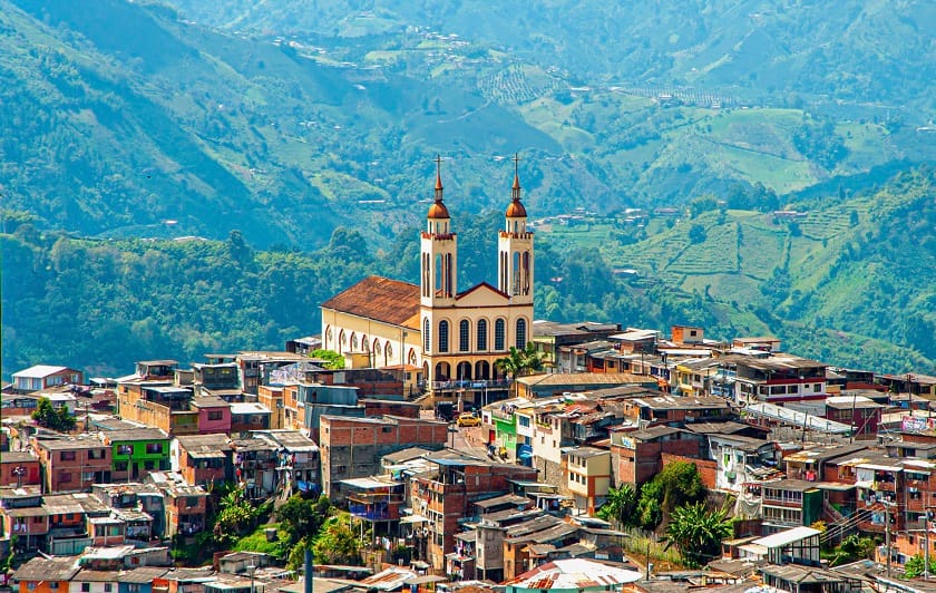 Manizales brilla entre las 10 ciudades más acogedoras del mundo en premios de Booking.com