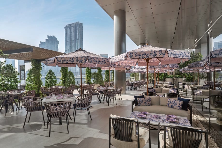 El St. Regis Downtown Dubai presenta su Ginori Terrace, una experiencia envolvente de la icónica marca de porcelana italiana