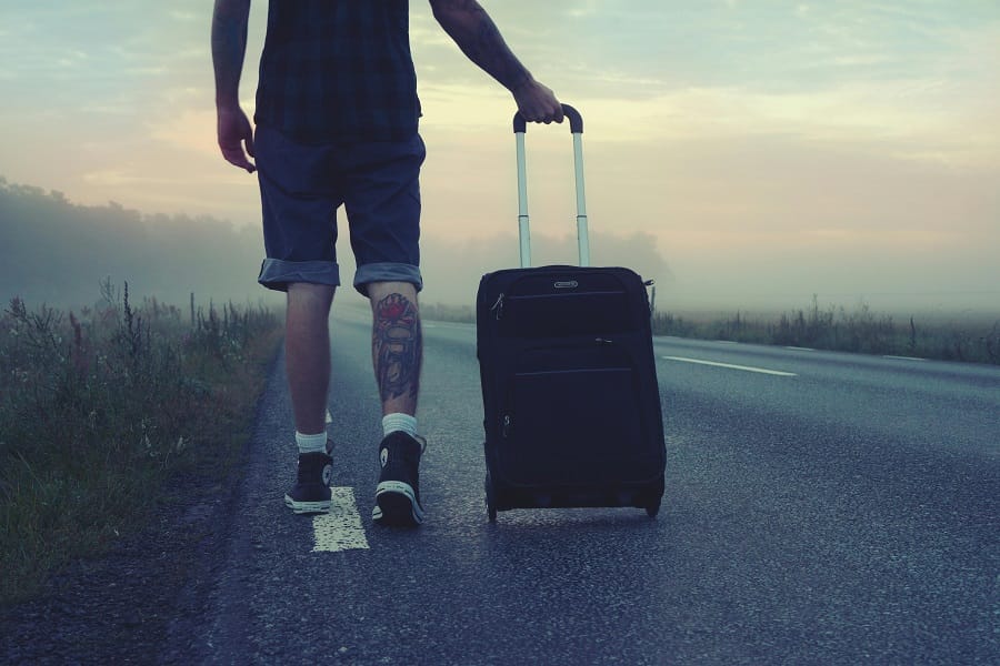 Viajar solos: una tendencia para celebrar el Día del Hombre, según Booking.com