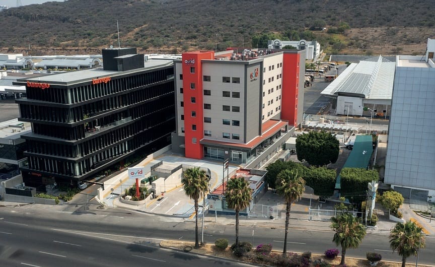 IHG Hotels & Resorts celebra la apertura de la quinta propiedad de Hoteles avid en México