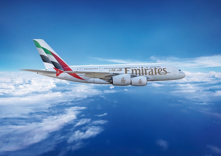Emirates presenta los nuevos A380 modernizados en Manchester y Milán
