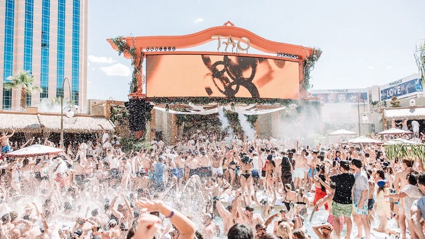 El fin de semana del Memorial Day en Las Vegas contará con extravagantes fiestas en la piscina, entretenimiento inolvidable y sensacionales eventos especiales