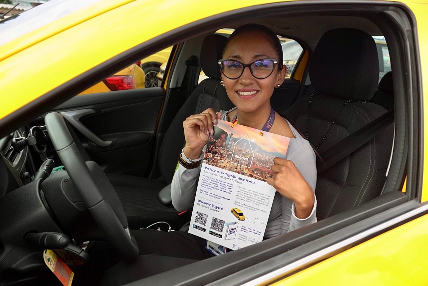 Conductores de taxi del Aeropuerto El Dorado: aliados clave en la bienvenida segura a Bogotá