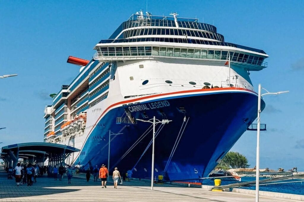 La reconocida naviera mundial Carnival Cruise Line vuelve a Acapulco después de 15 años