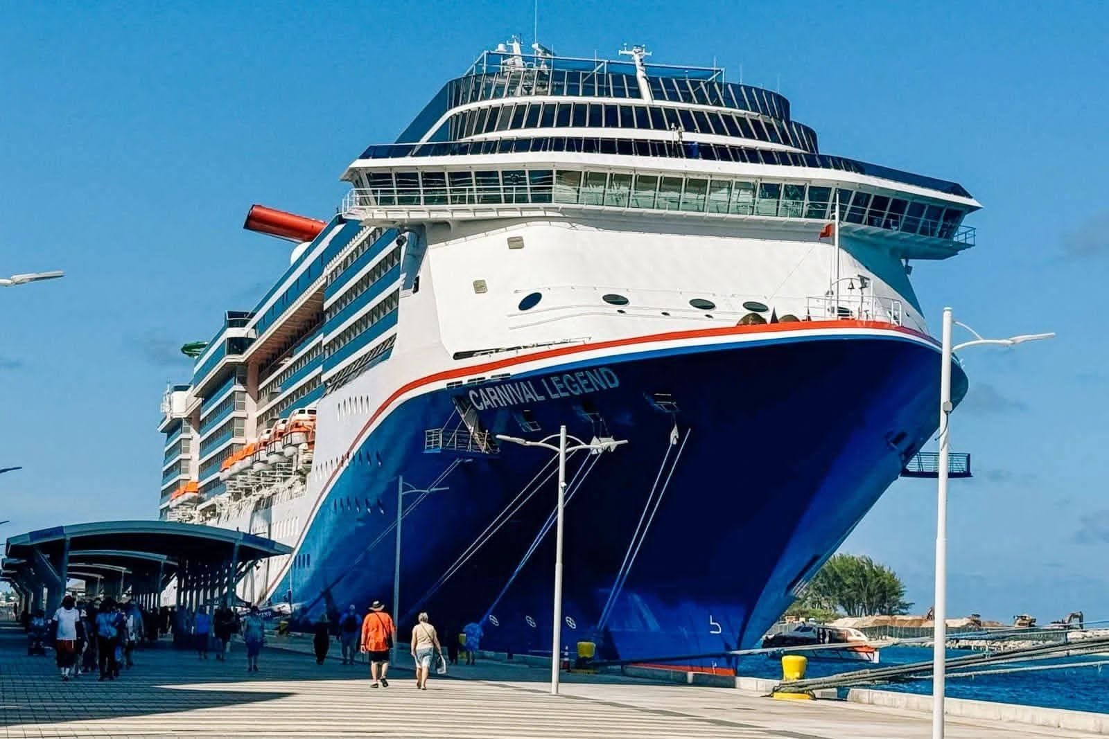 La reconocida naviera mundial Carnival Cruise Line vuelve a Acapulco después de 15 años