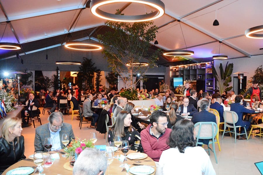 Aruba celebró 10 años de operaciones en Colombia como hub regional de Latinoamérica