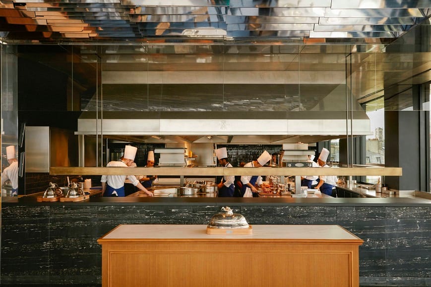 Sofitel trae a Latinoamérica a La Tour d’Argent, el restaurante más antiguo de París