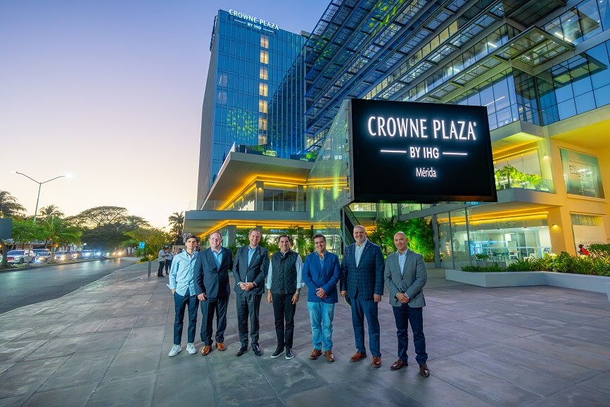 Crowne Plaza Mérida celebra en un evento con autoridades y socios su conversión