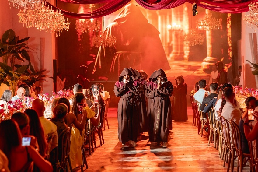 La Capilla del Sofitel Legend Santa Clara se transformó en un escenario sensorial para la gran cena de SUMAQ 2026