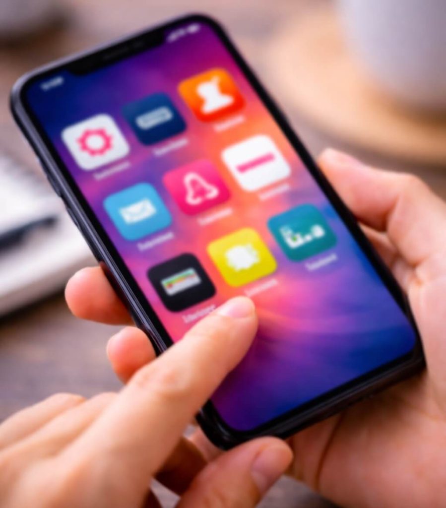 Semana Santa sin gastar de más: así viajan miles de colombianos con apps que reducen costos hasta en un 40%