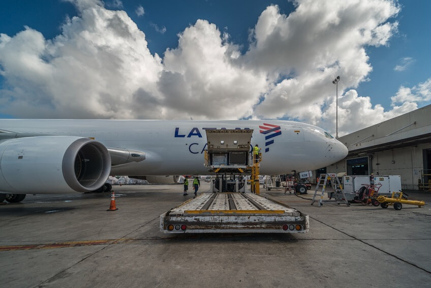 LATAM Cargo Colombia expande su presencia regional con operaciones regulares hacia Caracas, potenciando la conectividad con Norteamérica