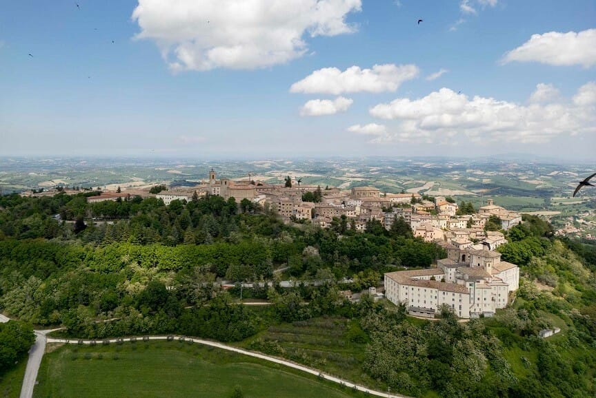 Le Marche: el destino revelación para el verano 2026 Le Marche: el destino revelación para el verano 2026