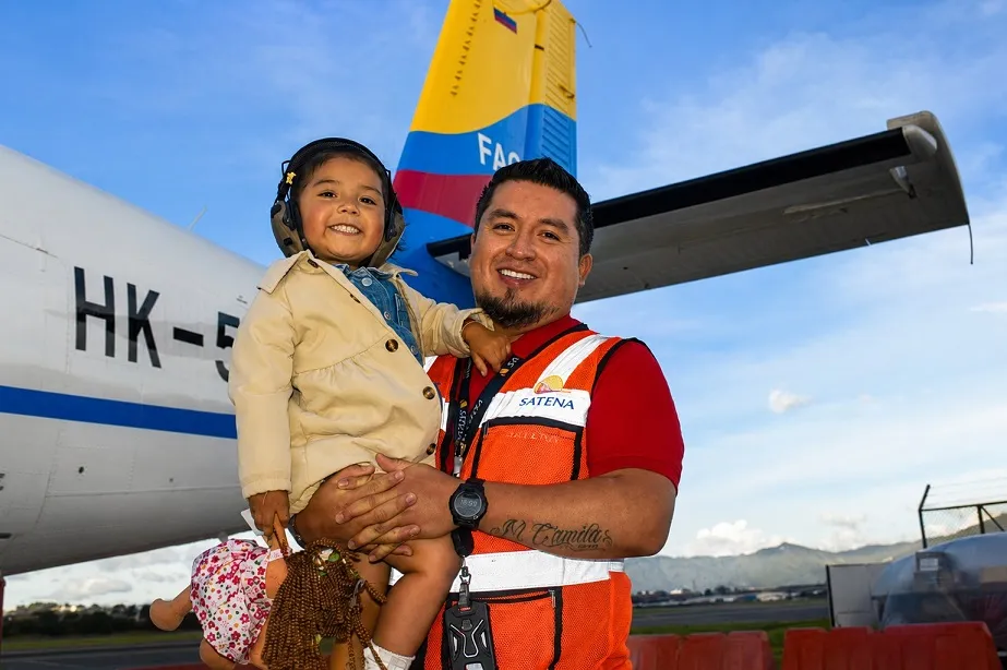 SATENA celebra el Día del Padre con tarifas especiales en más de 30 rutas que conectan regiones estratégicas de Colombia SATENA celebra el Día del Padre con tarifas especiales en más de 30 rutas que conectan regiones estratégicas de Colombia
