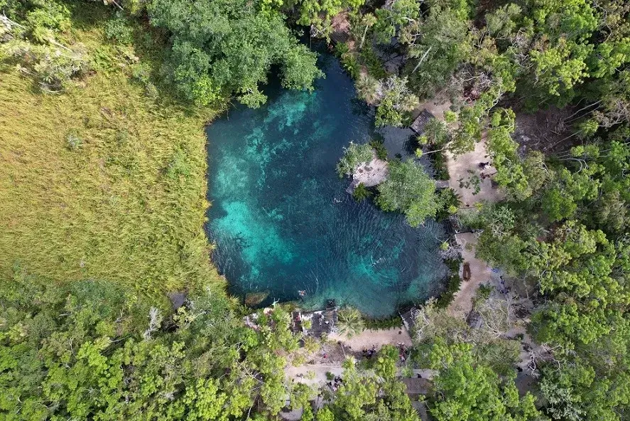 Los 12 destinos del Caribe Mexicano impulsan la exploración de cenotes y parques de aventura en la selva