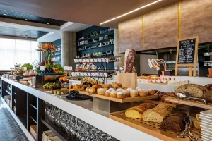 Hilton Bogotá Corferias ajusta su propuesta gastronómica hacia menús balanceados e ingredientes frescos