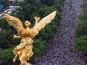 México reporta récord de 51,1 millones de visitantes internacionales durante el primer semestre de 2026