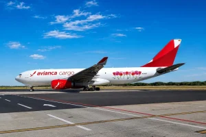 Avianca reforzará su operación en Medellín con más de 400 vuelos semanales durante la Feria de las Flores
