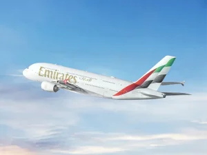 Emirates elimina el límite de cambios de fecha gratis para viajar a Dubái y suma un seguro con cobertura por conflictos
