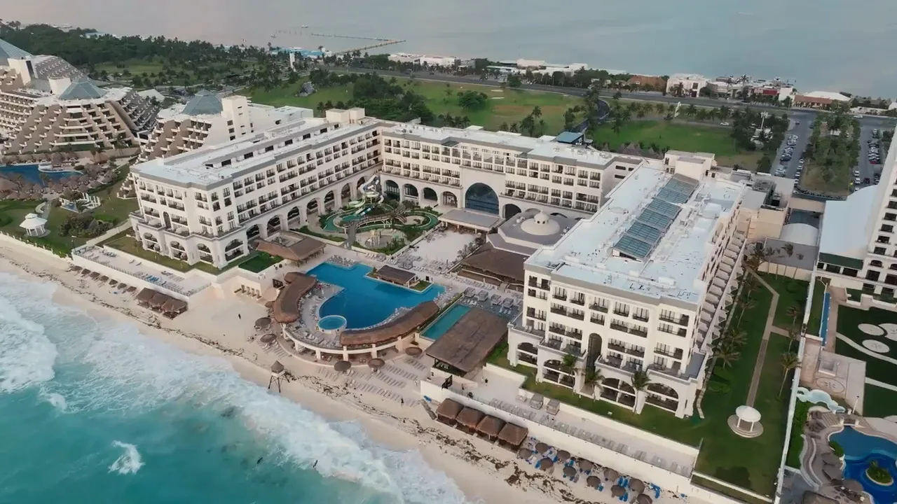 Cancún, Punta Cana, Puerto Rico o Aruba: cuatro maneras distintas de planear un viaje al Caribe