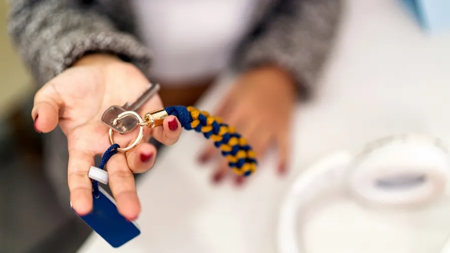 Las mujeres concentran casi el 50% de la oferta de hospedaje en la plataforma Airbnb en Colombia