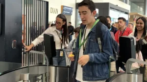 Primer ensayo de viaje en Colombia personas con autismo recorrieron El Dorado antes de subirse a un avión