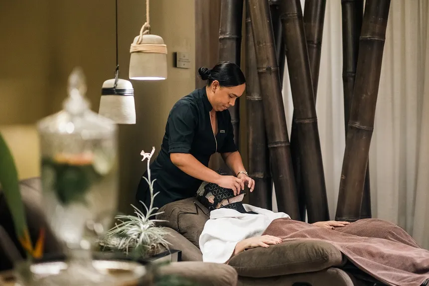 El spa del Sofitel Barú ahora combina máscara LED y luz infrarroja en una sola sesión